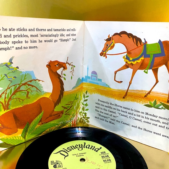 WALT DISNEY 1968 DISNEYLAND RECORD & 24 PAGE BOOK HOW THE CAMEL GOT HIS HUMP 7” - Picture 5 of 16